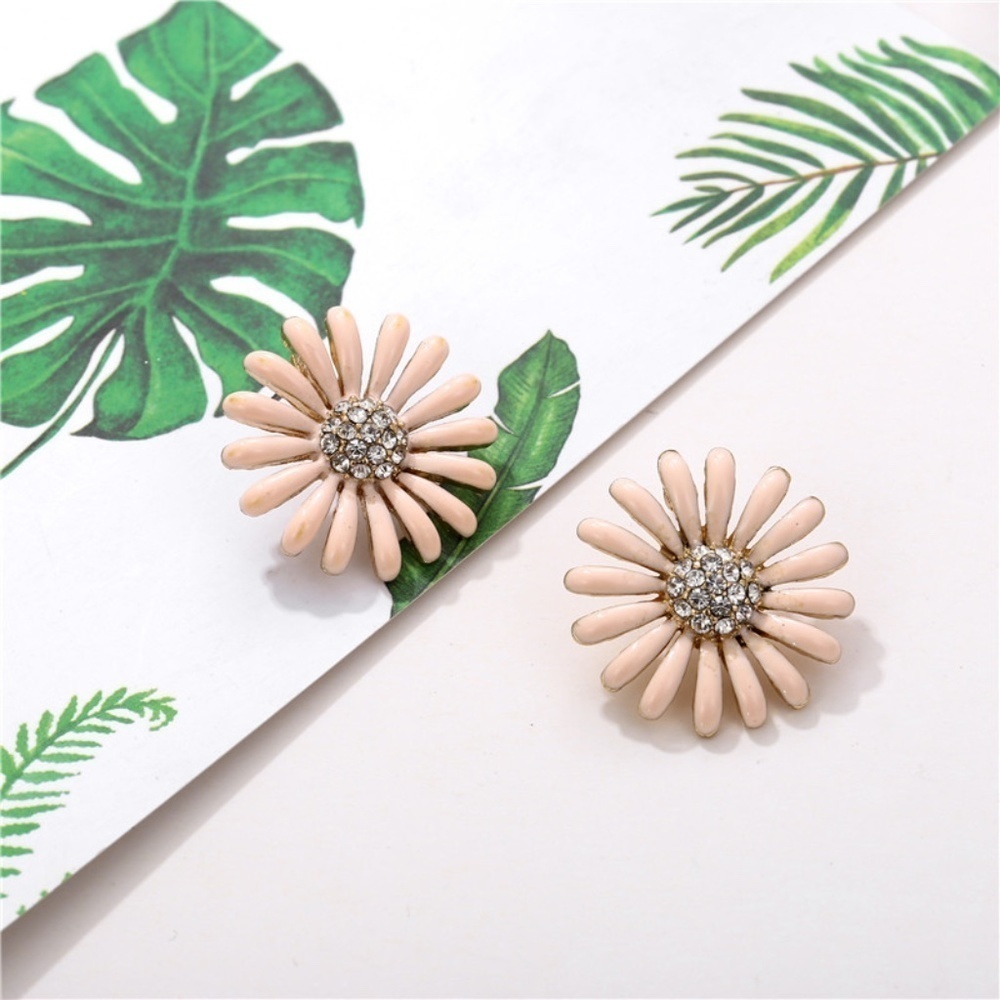 *JACQUELYN* Pink x Rhinestone Flower Stud Earrings - Picture 2 of 6